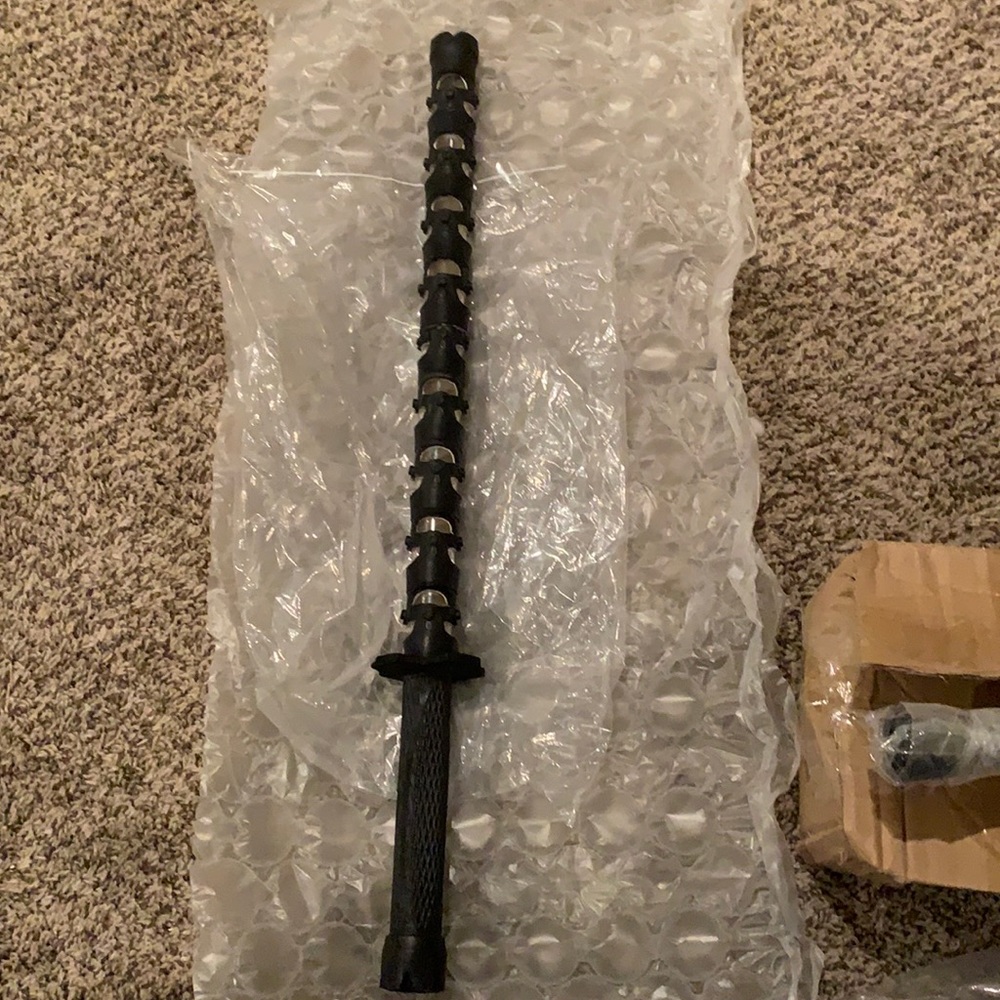 Black widow batons